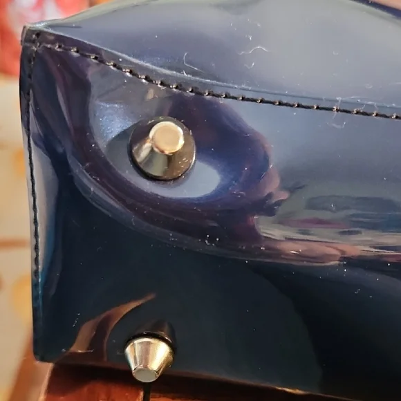 Beijo Glossy Blue and White Tote - Picture 4 of 6